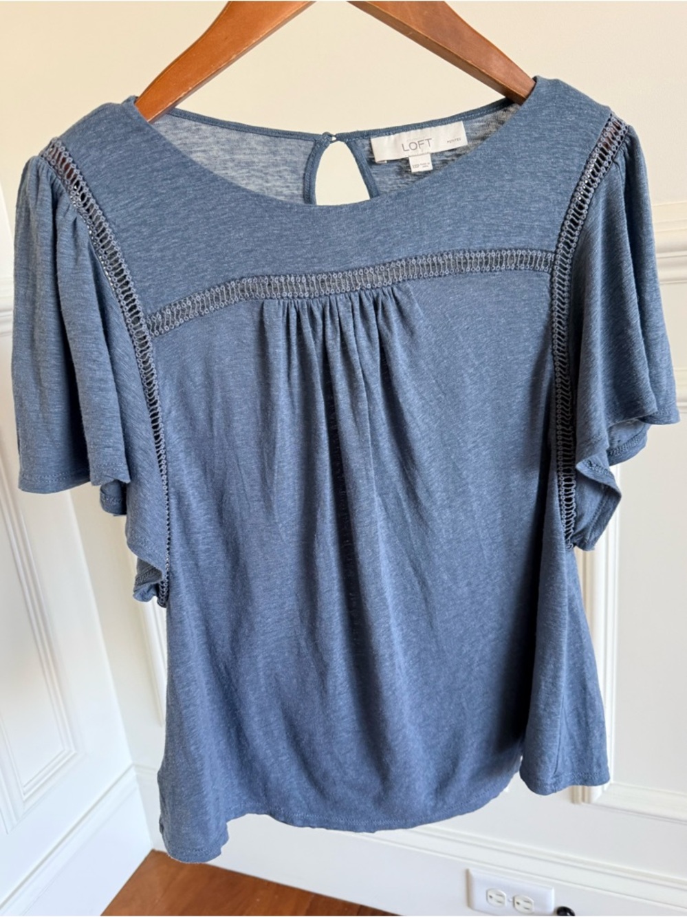 LOFT Women’s Petite Blouse Heather Blue Flutter Fan Sleeve m Top Shirt Size XXSP